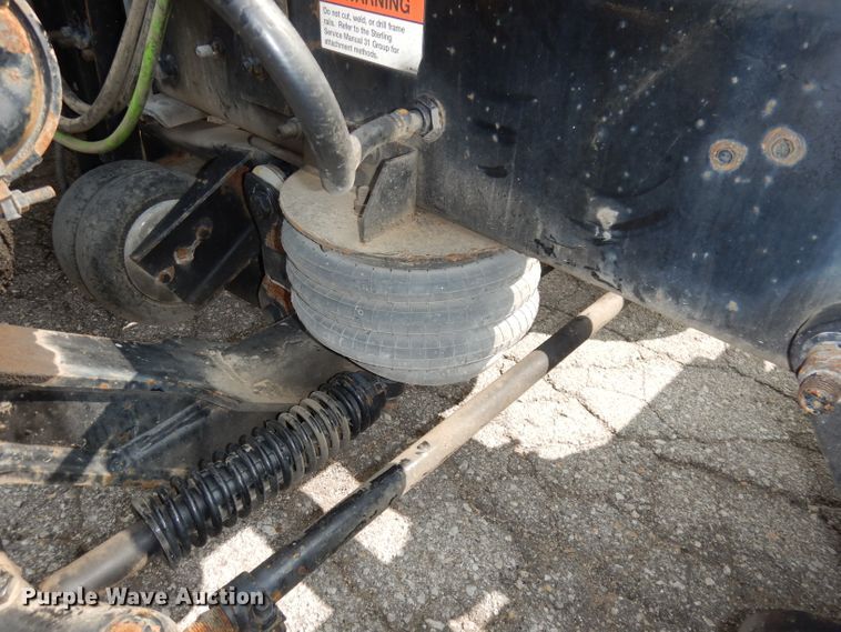 image for item DJ6770 2003 Sterling LT9500  Semi truck