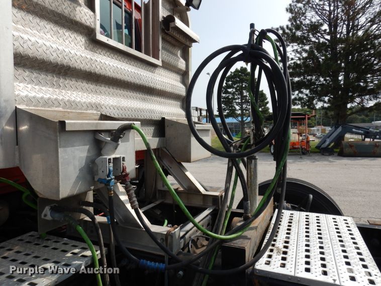 image for item DJ6770 2003 Sterling LT9500  Semi truck