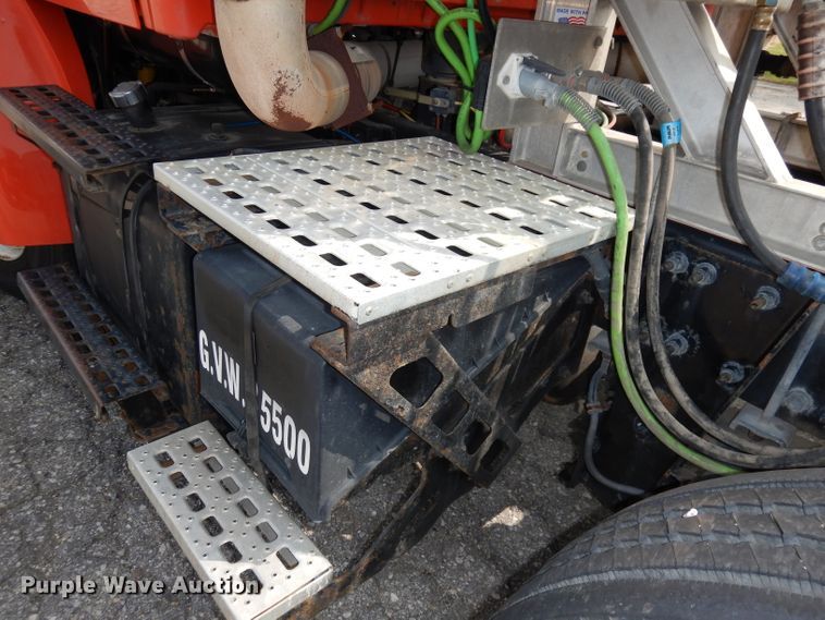 image for item DJ6770 2003 Sterling LT9500  Semi truck