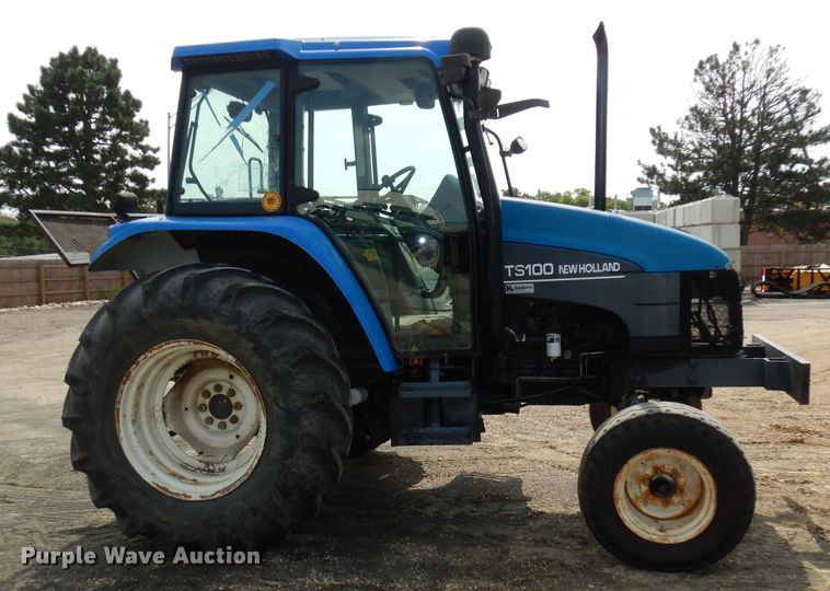 image for item DJ6773 2003 New Holland TS100  tractor