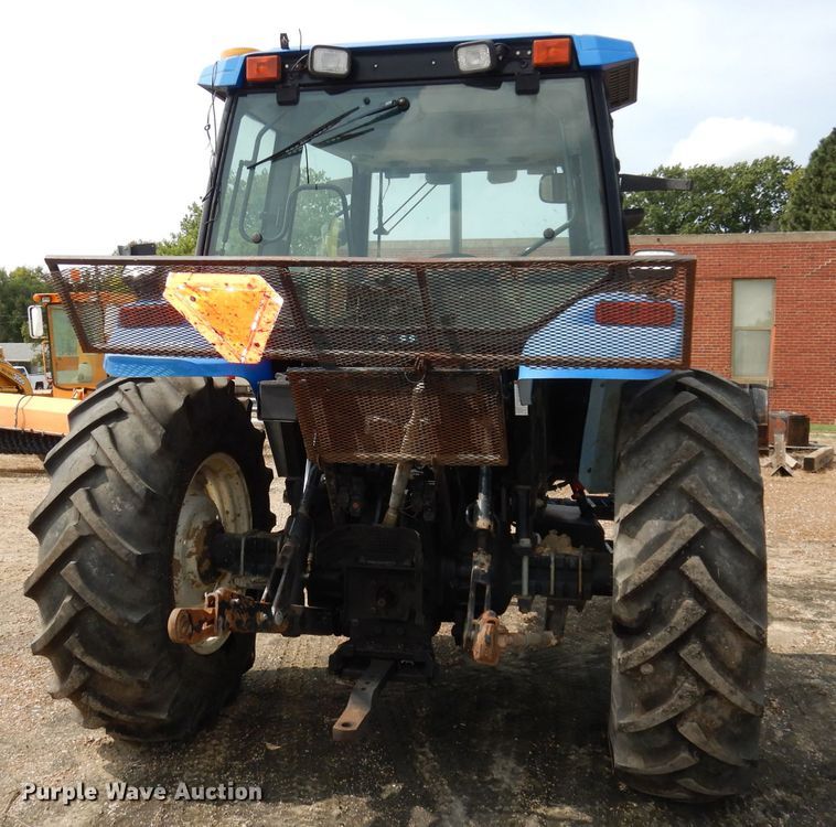 image for item DJ6773 2003 New Holland TS100  tractor