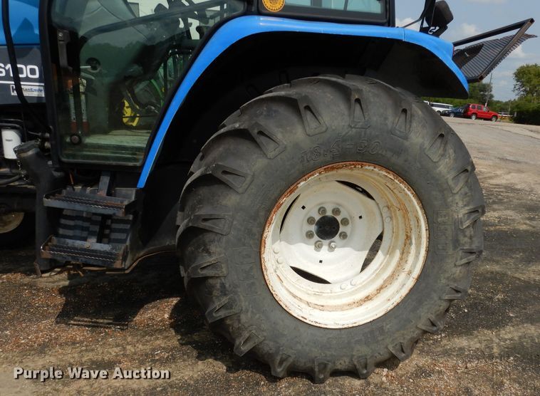 image for item DJ6773 2003 New Holland TS100  tractor