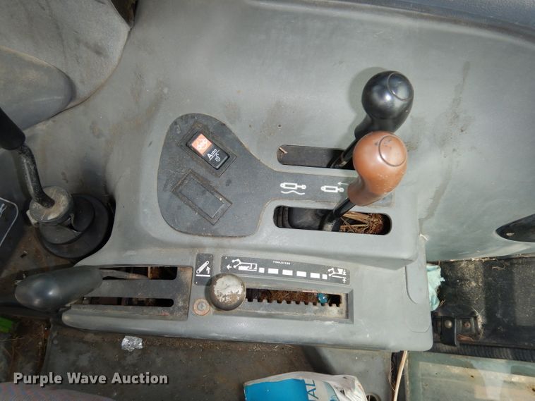 image for item DJ6773 2003 New Holland TS100  tractor