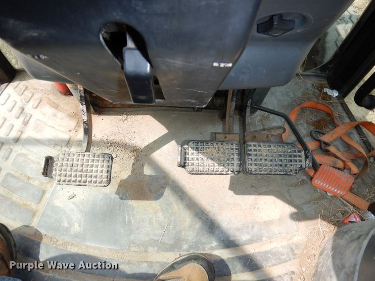 image for item DJ6773 2003 New Holland TS100  tractor