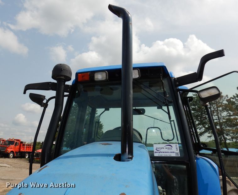 image for item DJ6773 2003 New Holland TS100  tractor