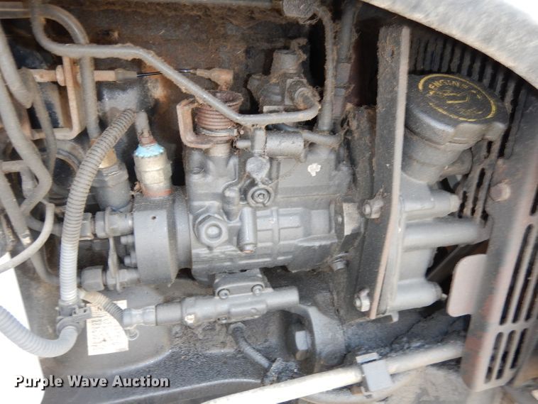 image for item DJ6773 2003 New Holland TS100  tractor