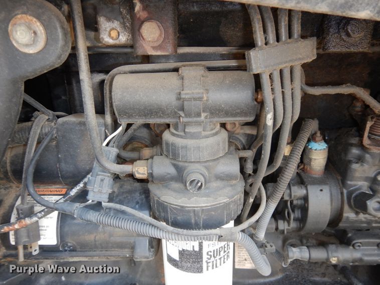 image for item DJ6773 2003 New Holland TS100  tractor