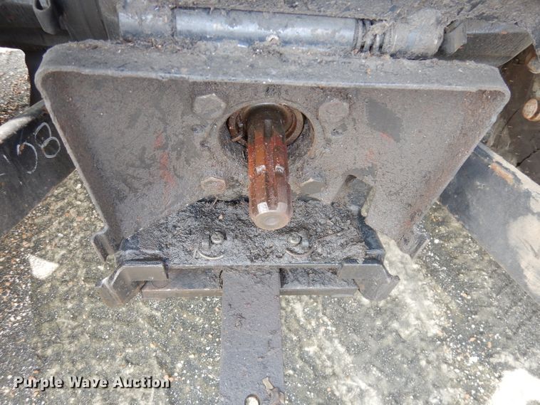 image for item DJ6773 2003 New Holland TS100  tractor