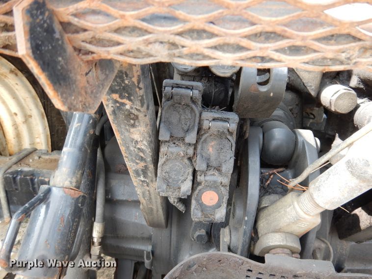 image for item DJ6773 2003 New Holland TS100  tractor