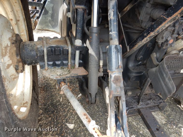 image for item DJ6773 2003 New Holland TS100  tractor