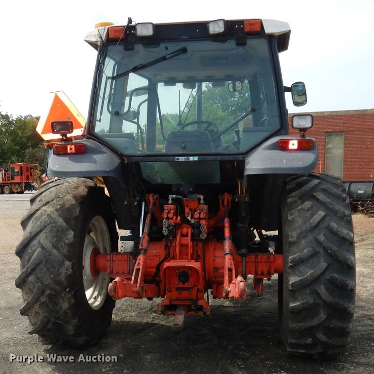 image for item DJ6774 1999 New Holland TS100  tractor