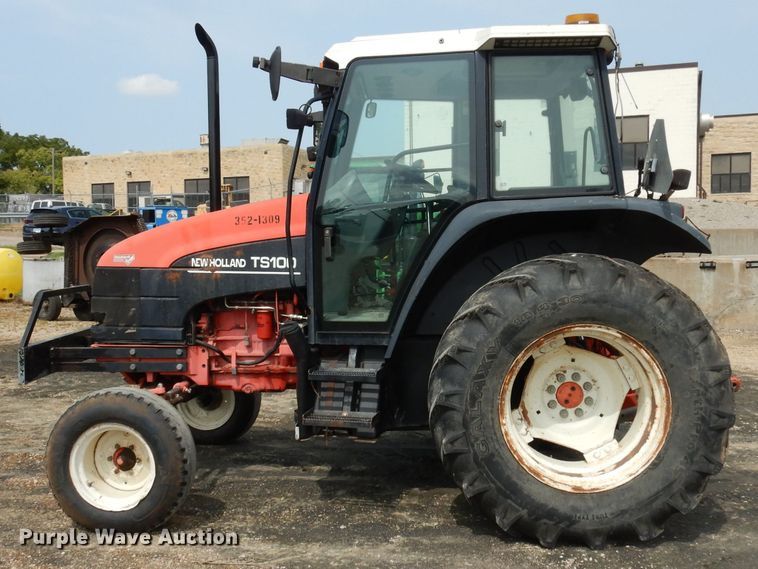 image for item DJ6774 1999 New Holland TS100  tractor