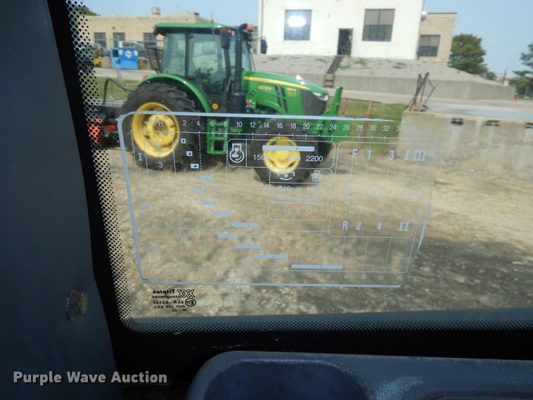 image for item DJ6774 1999 New Holland TS100  tractor