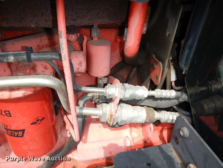 image for item DJ6774 1999 New Holland TS100  tractor