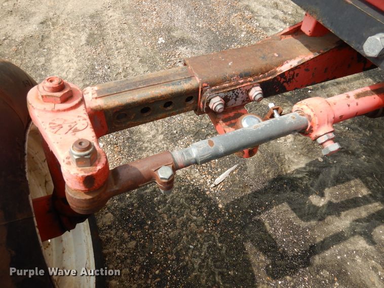 image for item DJ6774 1999 New Holland TS100  tractor