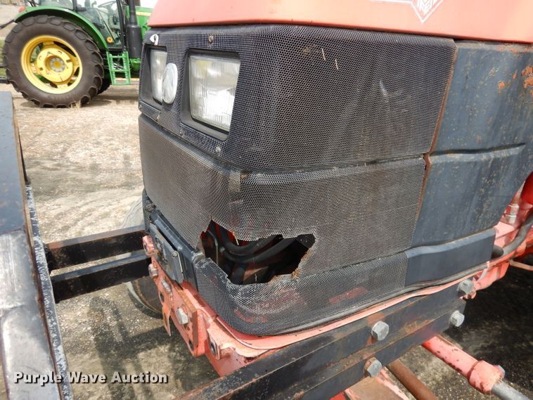 image for item DJ6774 1999 New Holland TS100  tractor