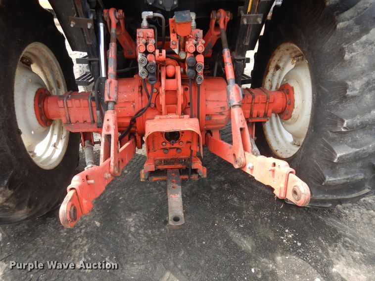 image for item DJ6774 1999 New Holland TS100  tractor