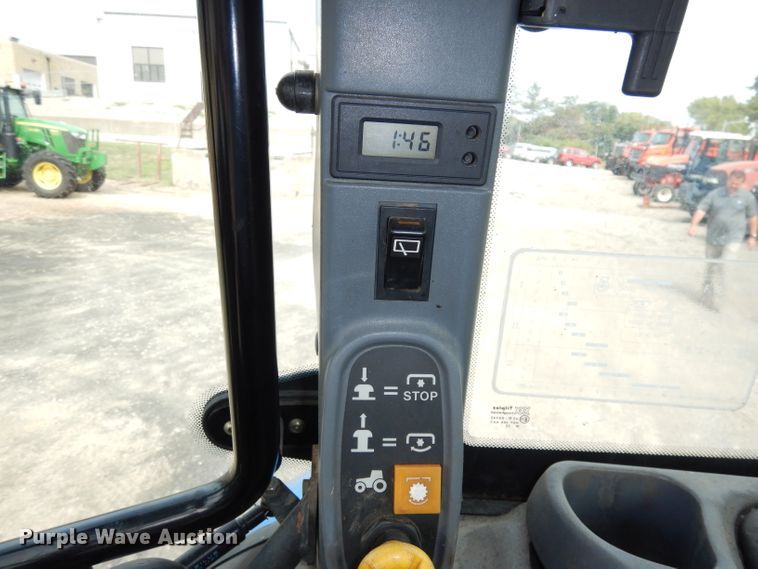 image for item DJ6775 2001 New Holland TS100  tractor