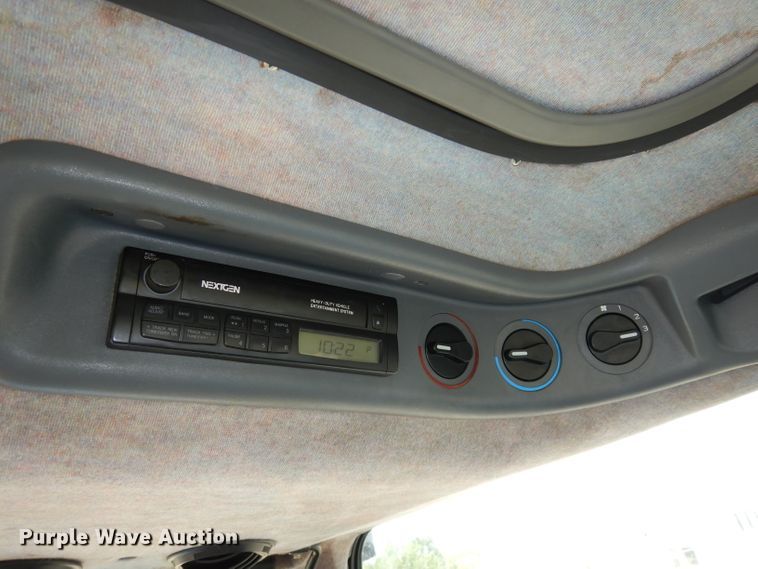 image for item DJ6775 2001 New Holland TS100  tractor