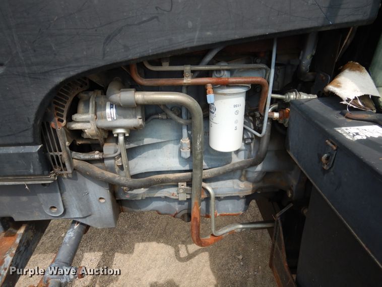 image for item DJ6775 2001 New Holland TS100  tractor