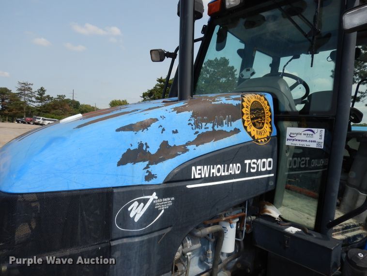 image for item DJ6775 2001 New Holland TS100  tractor