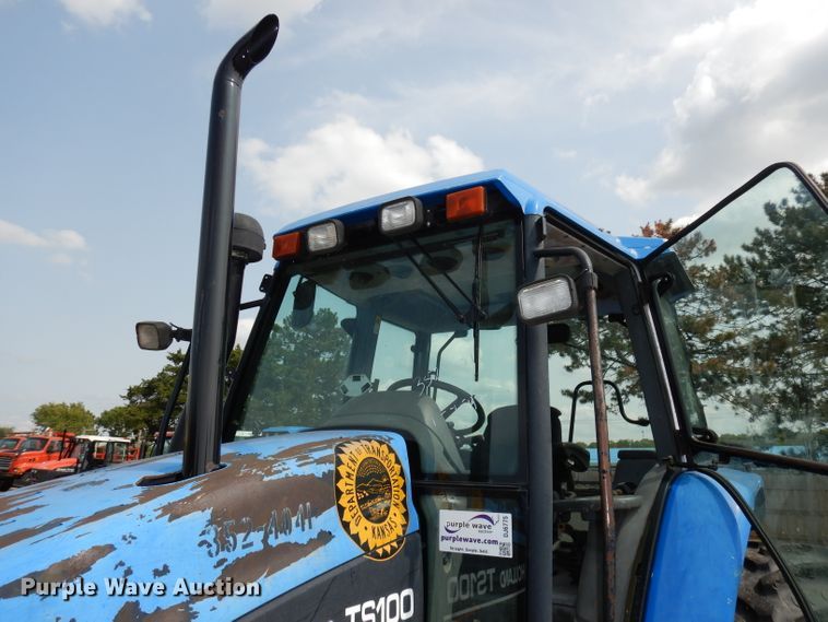 image for item DJ6775 2001 New Holland TS100  tractor