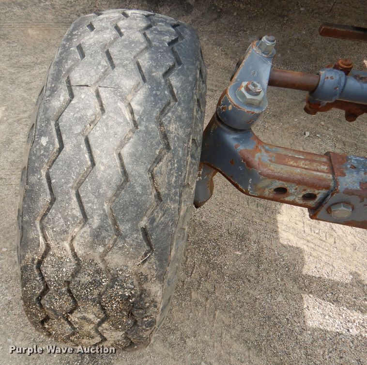 image for item DJ6775 2001 New Holland TS100  tractor