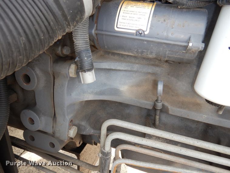 image for item DJ6775 2001 New Holland TS100  tractor