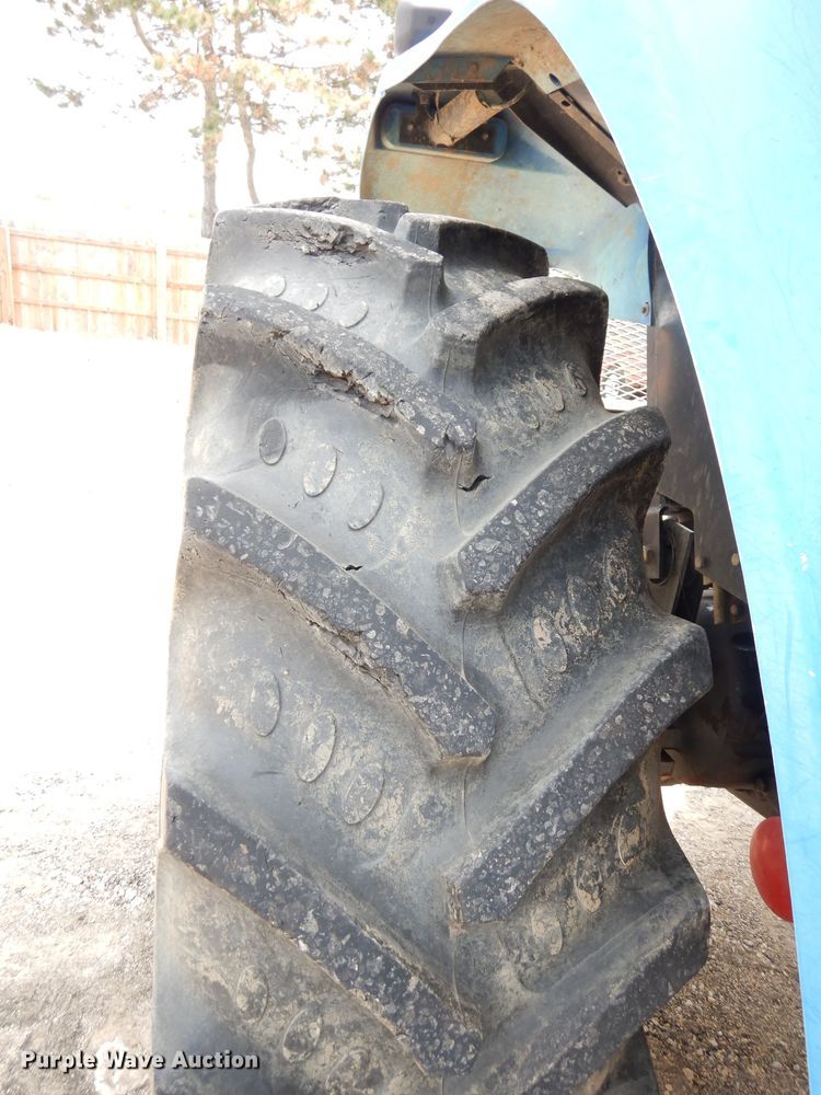 image for item DJ6775 2001 New Holland TS100  tractor