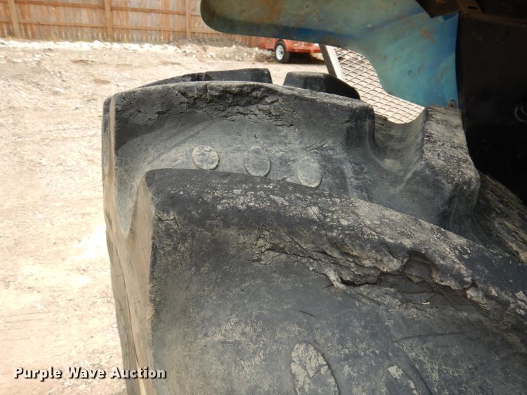 image for item DJ6775 2001 New Holland TS100  tractor