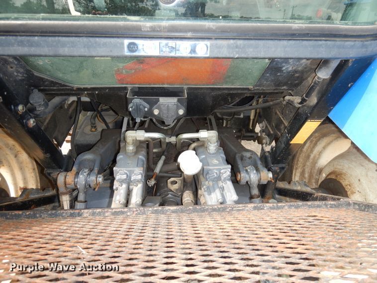 image for item DJ6775 2001 New Holland TS100  tractor