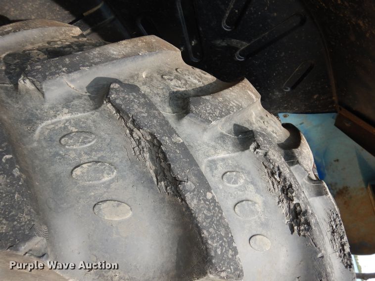 image for item DJ6775 2001 New Holland TS100  tractor