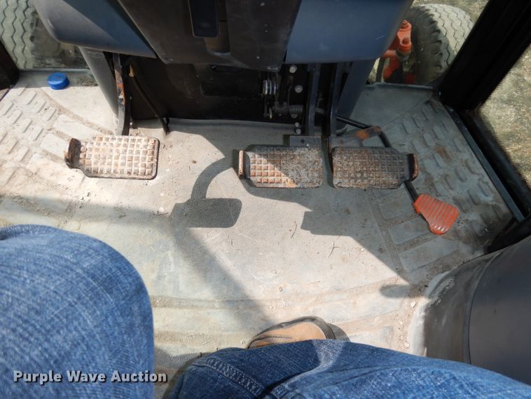 image for item DJ6789 1999 New Holland TS100  tractor