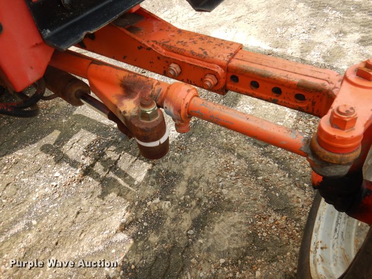 image for item DJ6789 1999 New Holland TS100  tractor