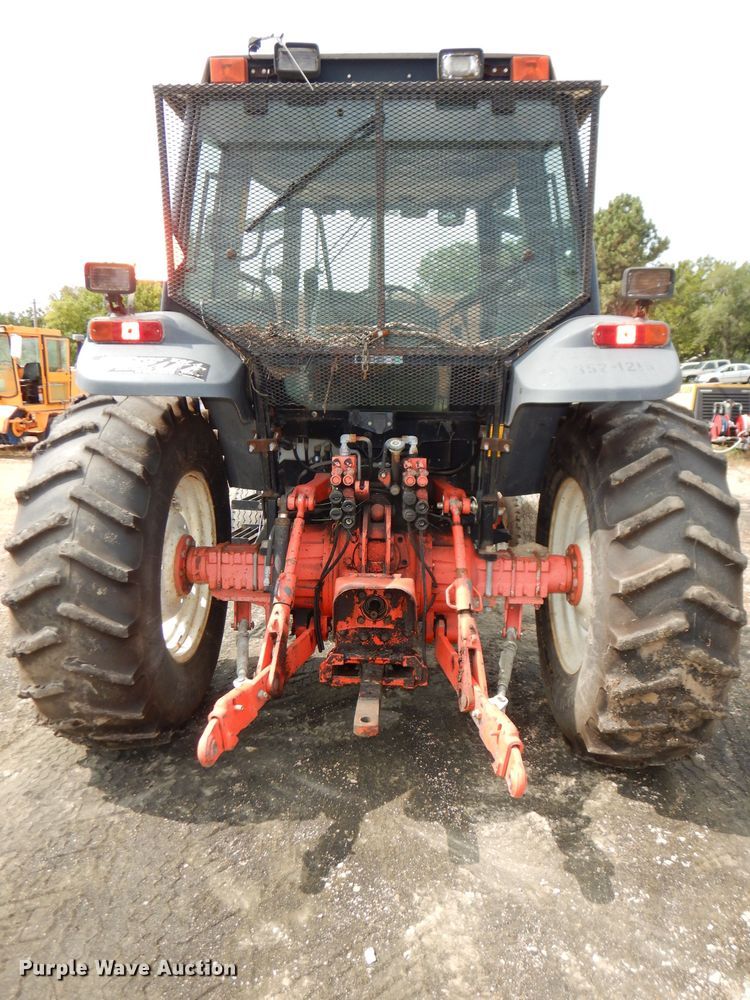 image for item DJ6789 1999 New Holland TS100  tractor