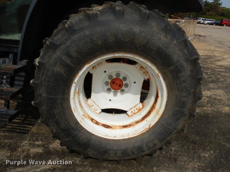 image for item DJ6789 1999 New Holland TS100  tractor