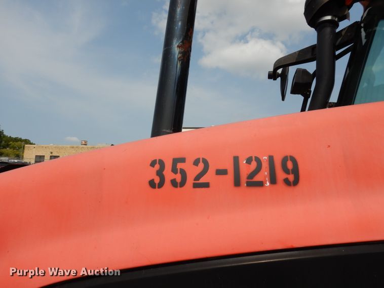 image for item DJ6789 1999 New Holland TS100  tractor