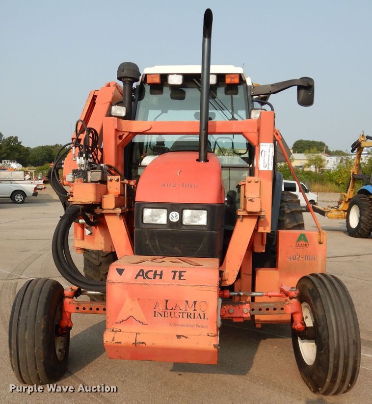 image for item DJ6790 2000 New Holland TS100  tractor