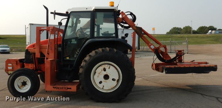 image for item DJ6790 2000 New Holland TS100  tractor