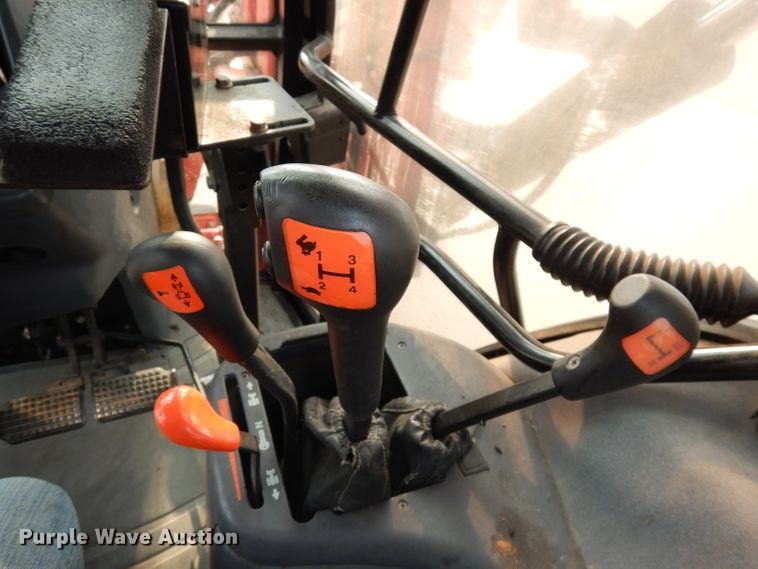 image for item DJ6790 2000 New Holland TS100  tractor