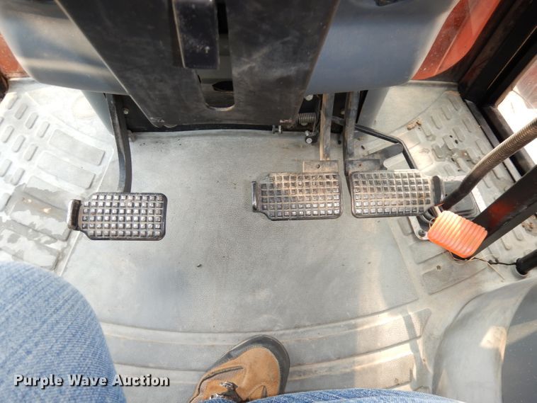 image for item DJ6790 2000 New Holland TS100  tractor