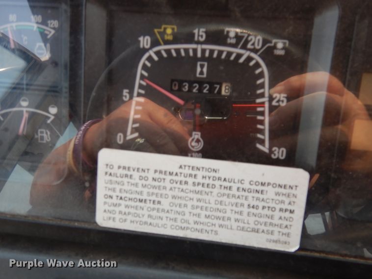 image for item DJ6790 2000 New Holland TS100  tractor