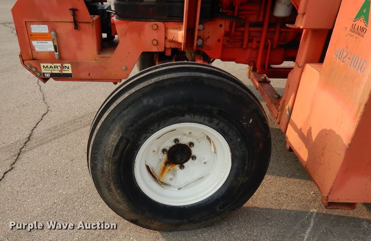 image for item DJ6790 2000 New Holland TS100  tractor