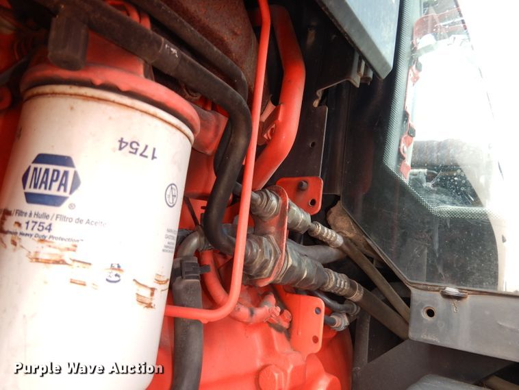 image for item DJ6790 2000 New Holland TS100  tractor