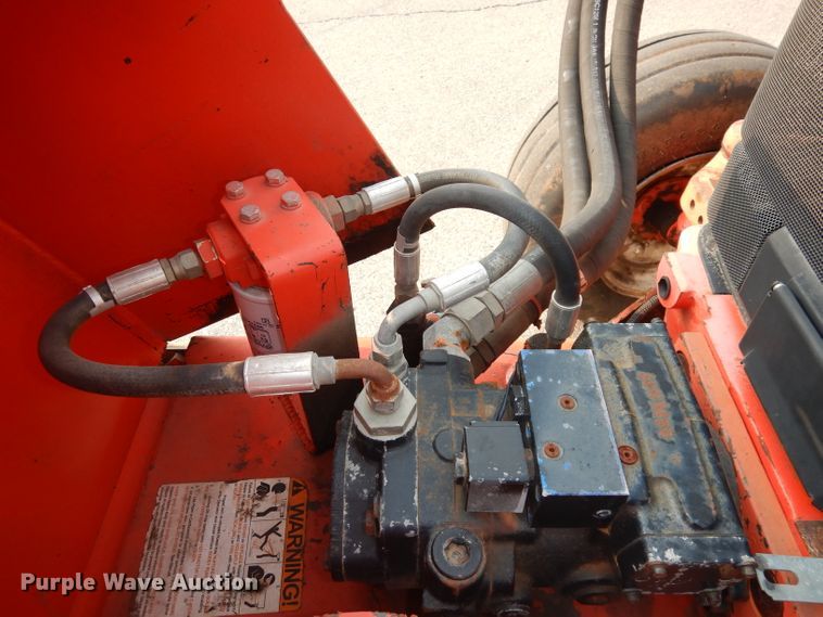 image for item DJ6790 2000 New Holland TS100  tractor