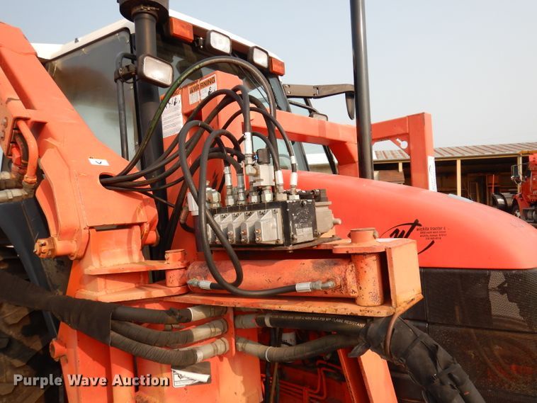 image for item DJ6790 2000 New Holland TS100  tractor