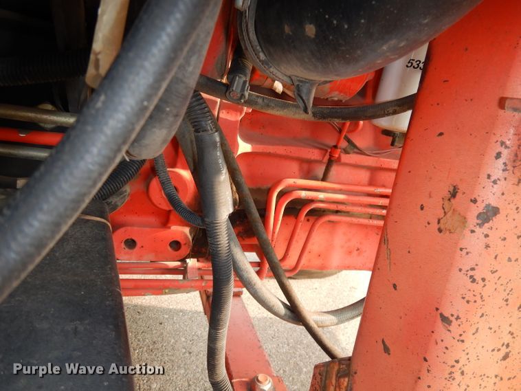 image for item DJ6790 2000 New Holland TS100  tractor