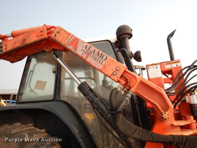 image for item DJ6790 2000 New Holland TS100  tractor