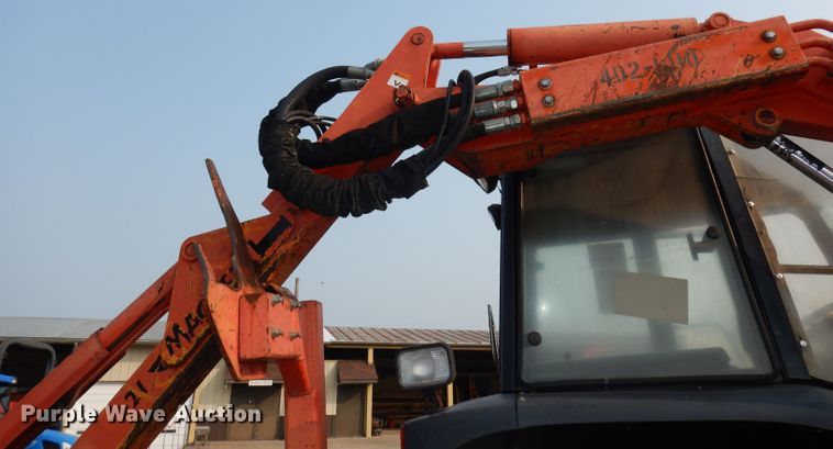 image for item DJ6790 2000 New Holland TS100  tractor