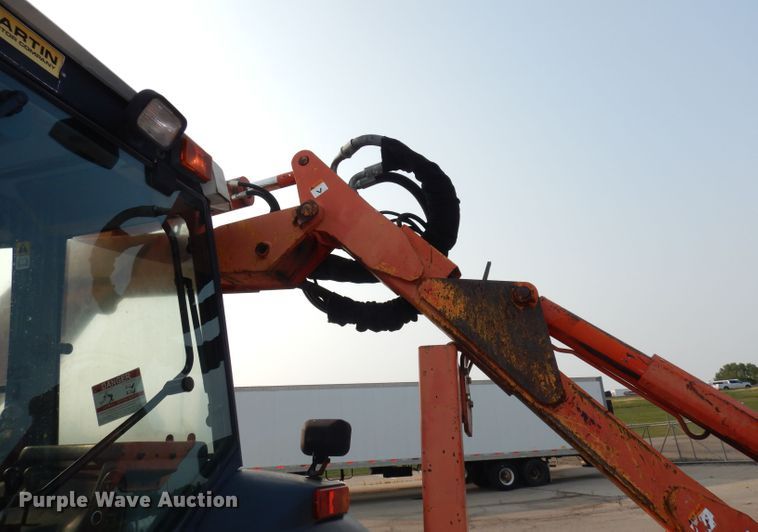 image for item DJ6790 2000 New Holland TS100  tractor